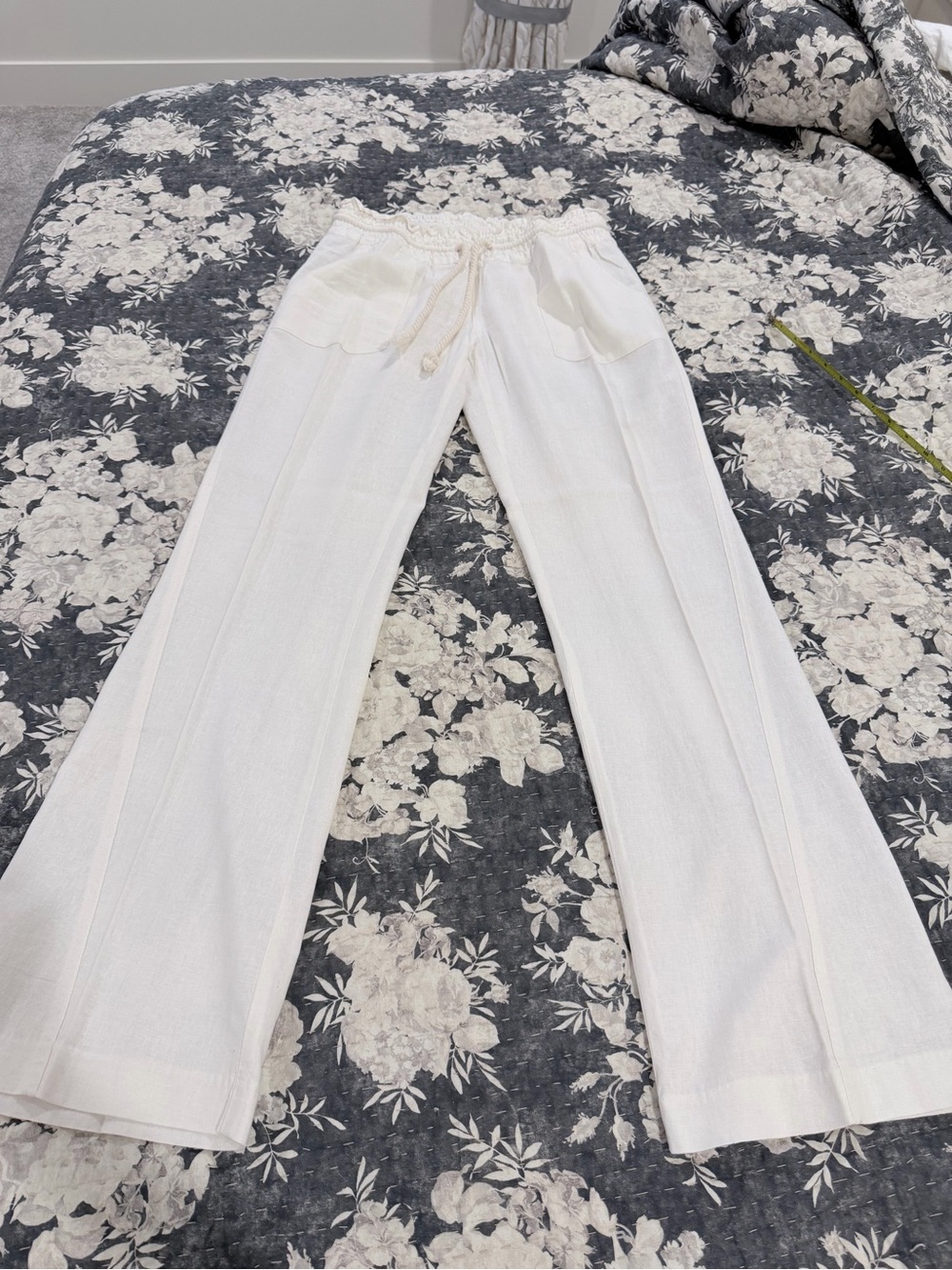 Roxy Ivory Elastic Waist Wide-Leg Pants
